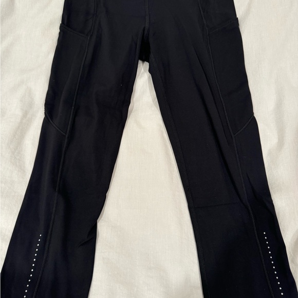 Lululemon capris - Picture 5 of 8